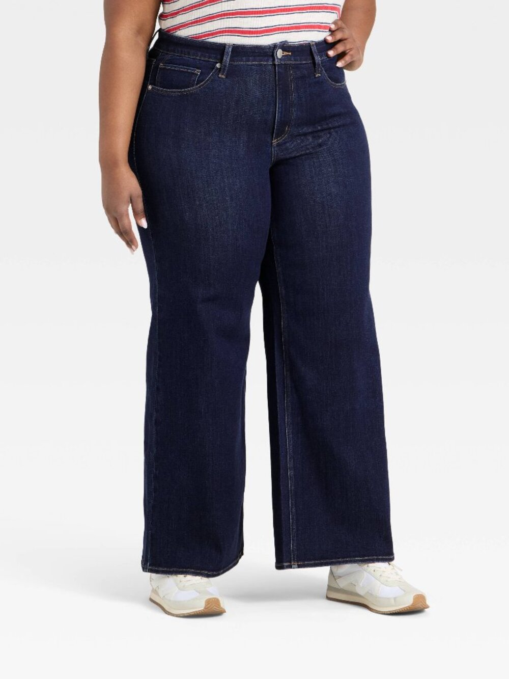 NWOT Women's Universal Thread Size 16 High-Rise Wide Leg Blue Denim Jeans